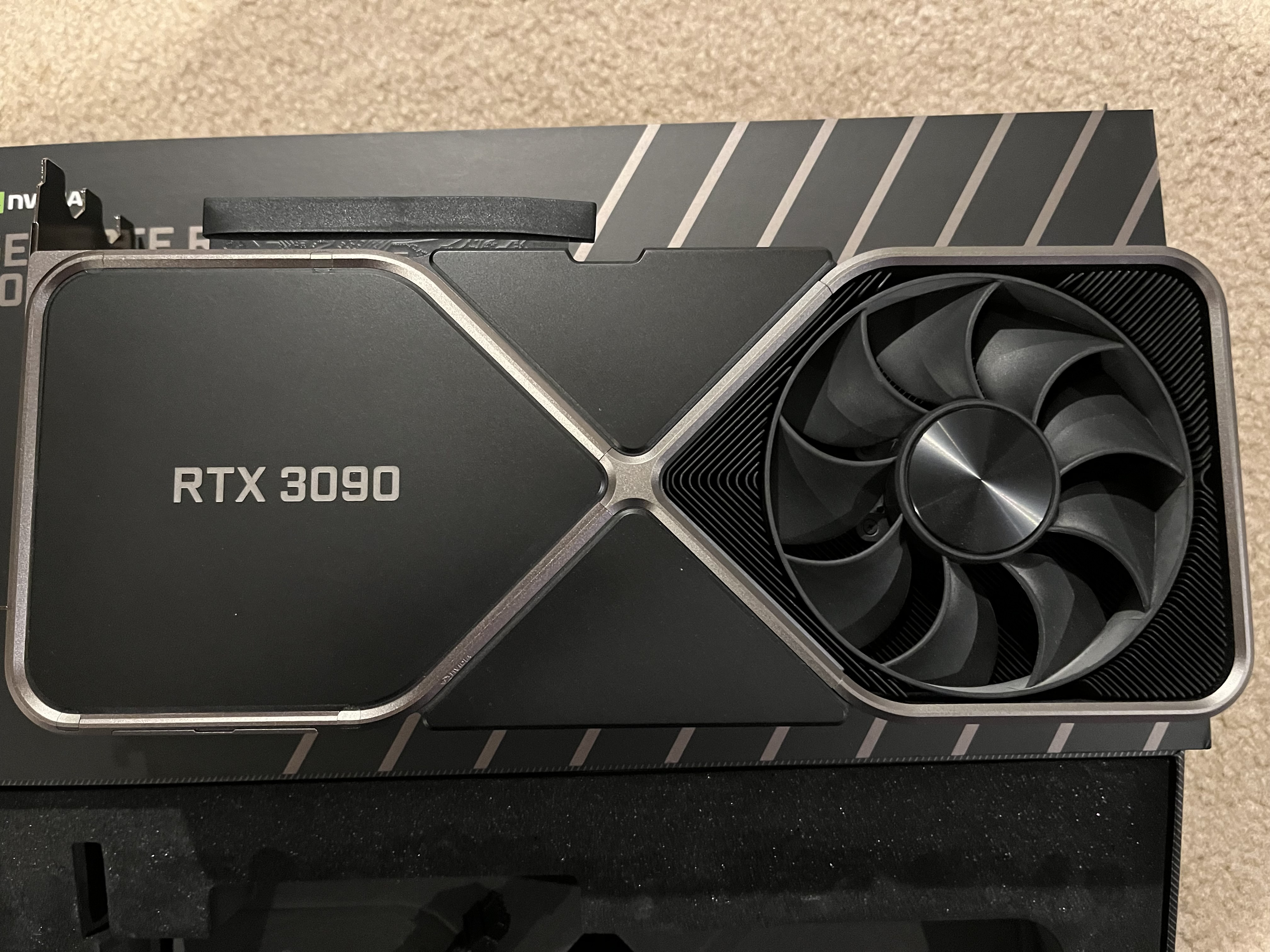 rtx30902.jpg